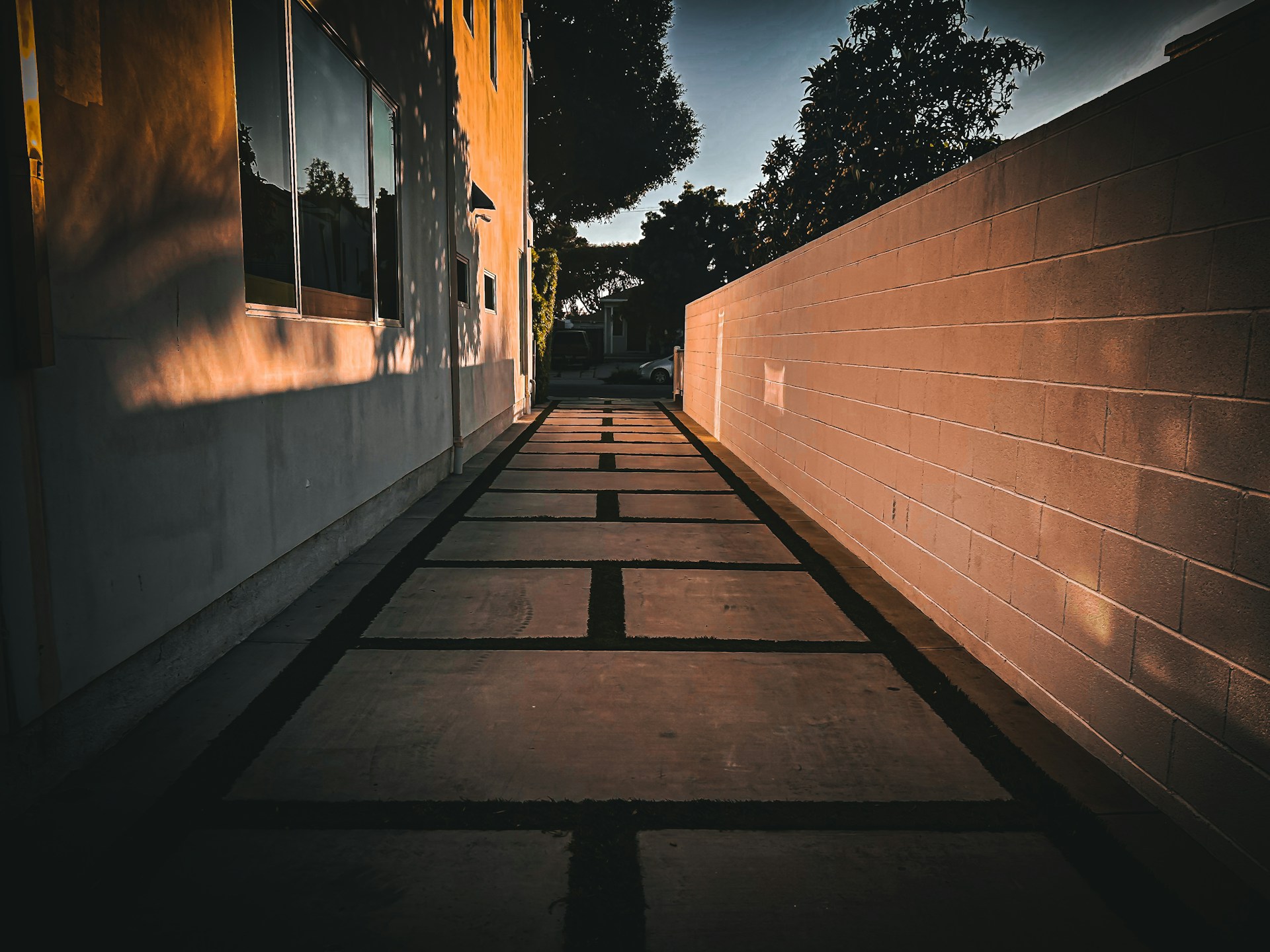 Walkway concrete installation in Columbus